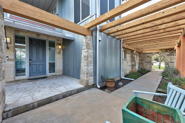 18500 Lakehead CIR, Point Venture, TX 78645