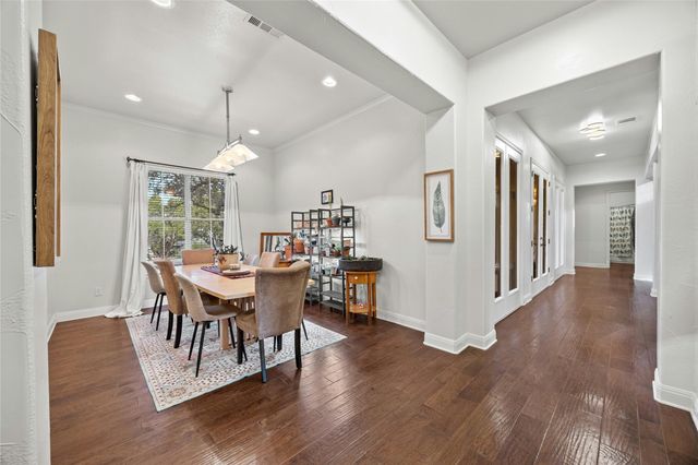 18500 Lakehead CIR, Point Venture, TX 78645