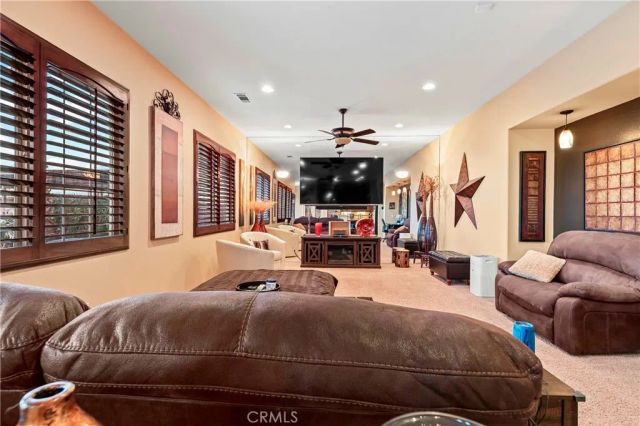 5727 W Avenue K2, Lancaster, CA 93536