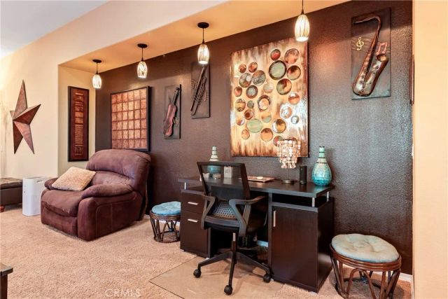 5727 W Avenue K2, Lancaster, CA 93536