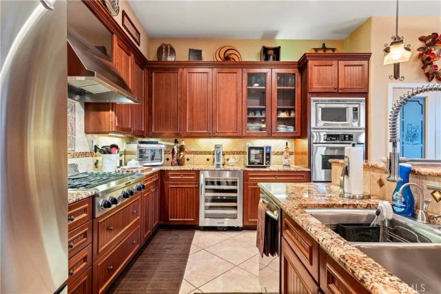 5727 W Avenue K2, Lancaster, CA 93536