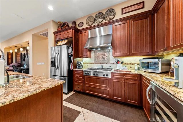 5727 W Avenue K2, Lancaster, CA 93536