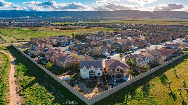 5727 W Avenue K2, Lancaster, CA 93536