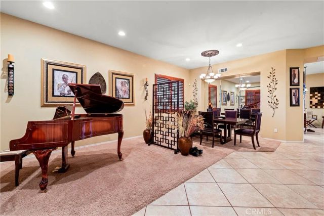 5727 W Avenue K2, Lancaster, CA 93536