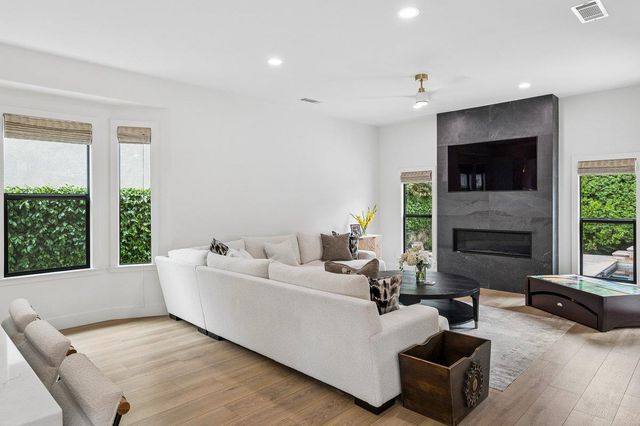 4161 Pebble Beach Dr, Stockton, CA 95219