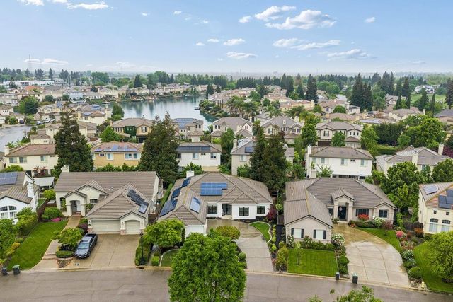 4161 Pebble Beach Dr, Stockton, CA 95219