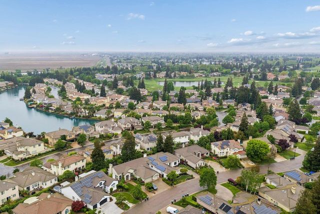 4161 Pebble Beach Dr, Stockton, CA 95219