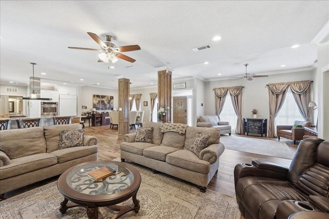 4434 Hillbrook Drive, Orange, TX 77632