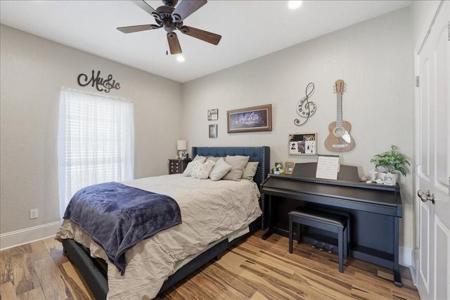 4434 Hillbrook Drive, Orange, TX 77632