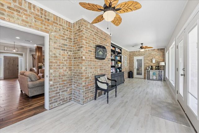 4434 Hillbrook Drive, Orange, TX 77632