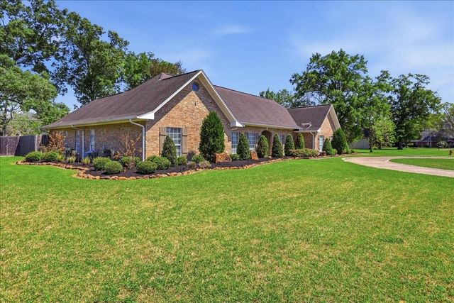 4434 Hillbrook Drive, Orange, TX 77632