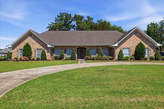 4434 Hillbrook Drive, Orange, TX 77632