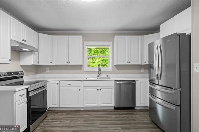 552 Dantzler Circle, Dalton, GA 30721