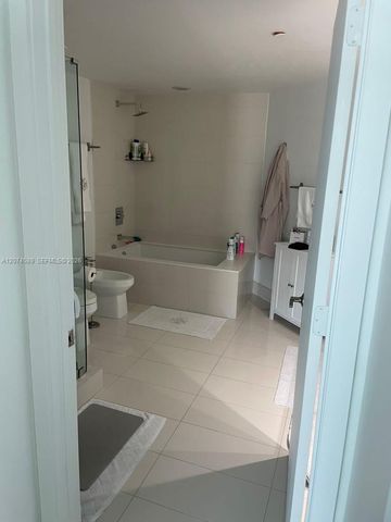 1300 S Miami Avenue 2501, Miami, FL 33130