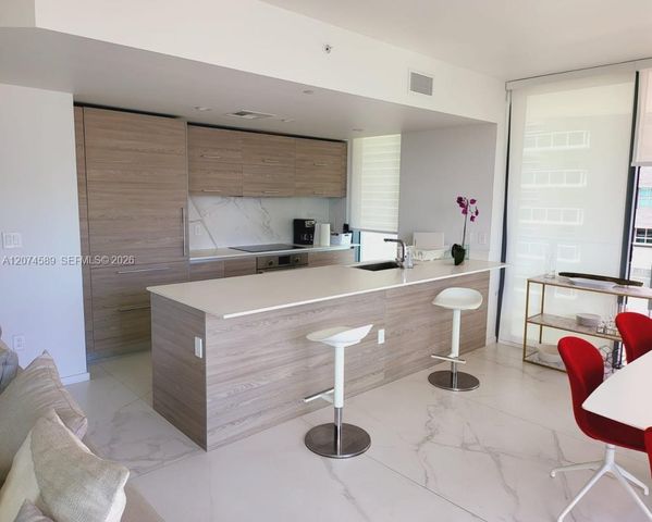 1300 S Miami Avenue 2501, Miami, FL 33130