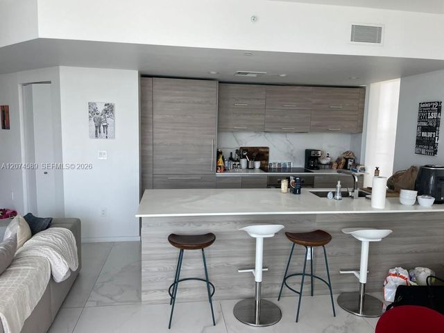 1300 S Miami Avenue 2501, Miami, FL 33130