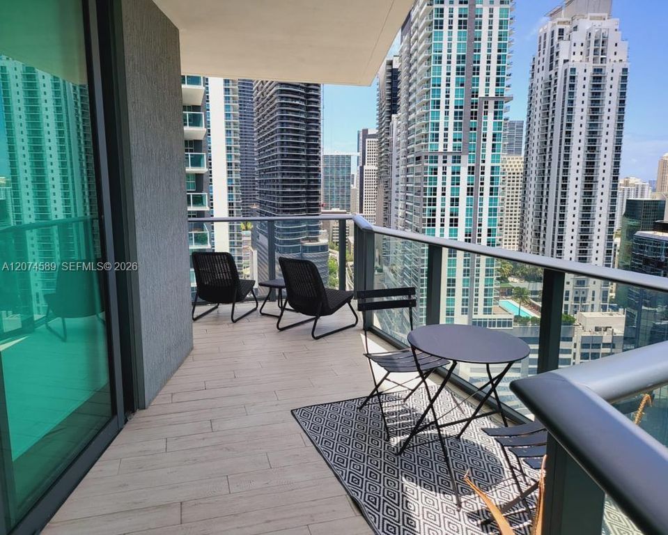 1300 S Miami Avenue 2501, Miami, FL 33130