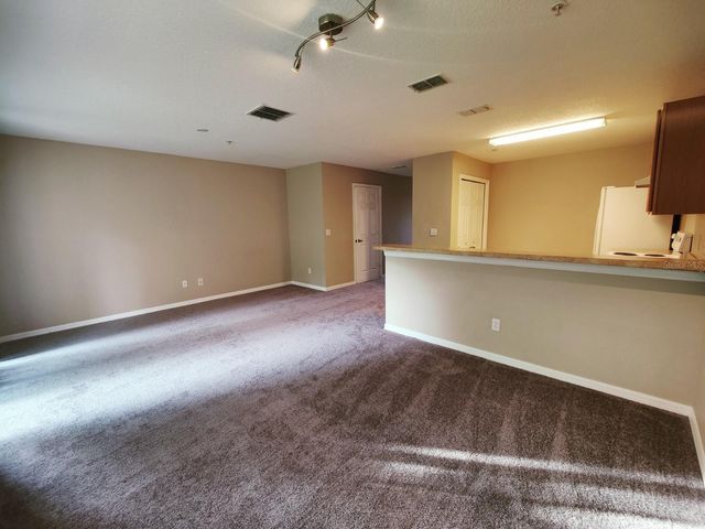 117 GLOWING PEACE LANE 96, Orlando, FL 32824