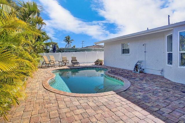 10308 SANDPIPER ROAD W, Bradenton, FL 34209