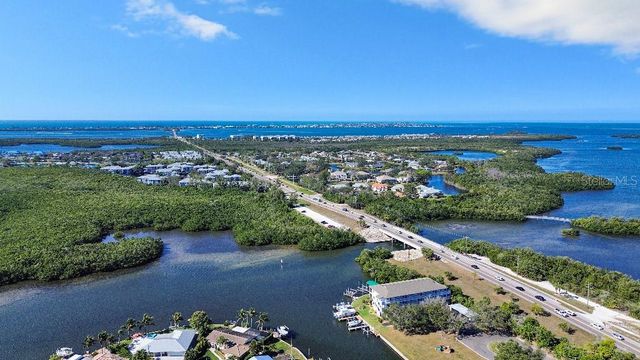 10308 SANDPIPER ROAD W, Bradenton, FL 34209