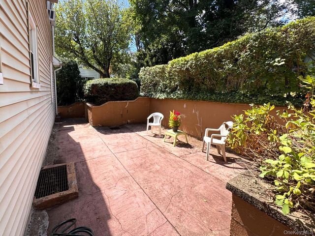 45 AKA 47 Portland Place, Yonkers, NY 10703