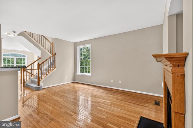 47740 WARWICKSHIRE TER, Sterling, VA 20165
