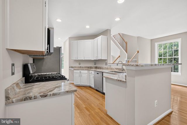 47740 WARWICKSHIRE TER, Sterling, VA 20165