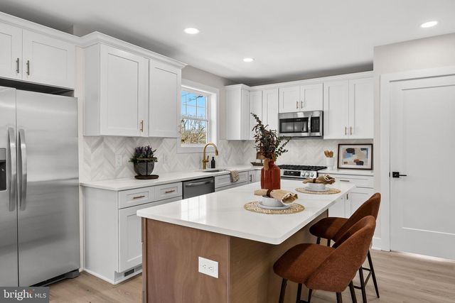 325 PLYMOUTH PL, Cherry Hill, NJ 08002