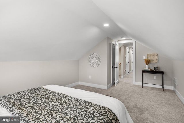 325 PLYMOUTH PL, Cherry Hill, NJ 08002