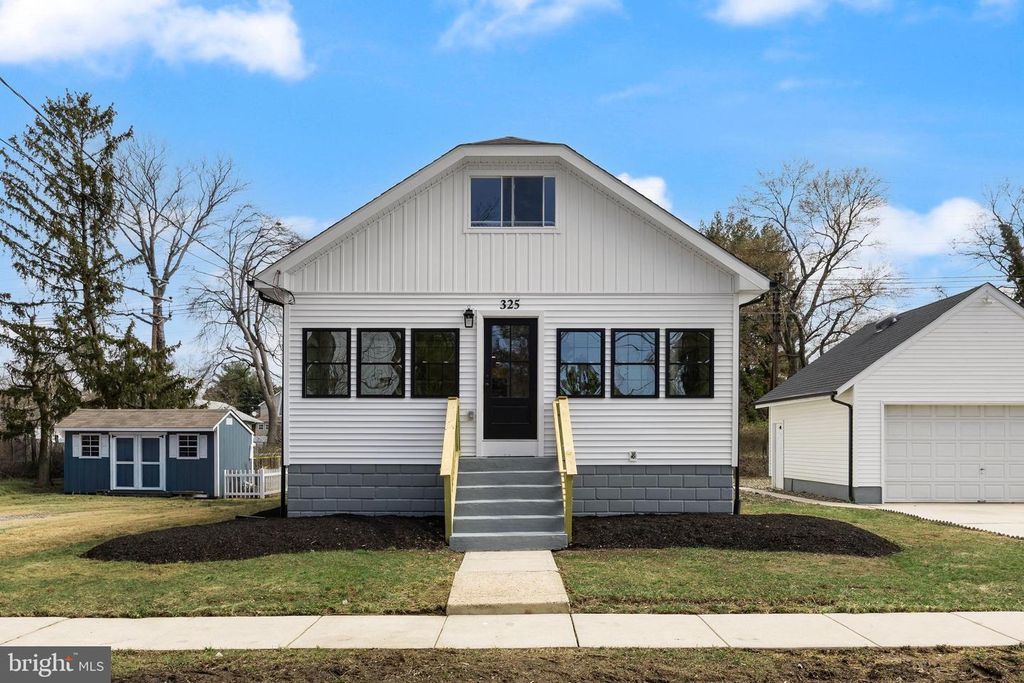 325 PLYMOUTH PL, Cherry Hill, NJ 08002