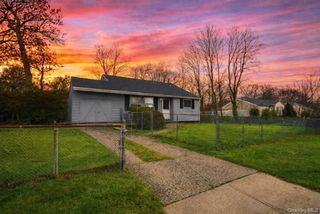 38A Champlain Street, Port Jefferson Station, NY 11776