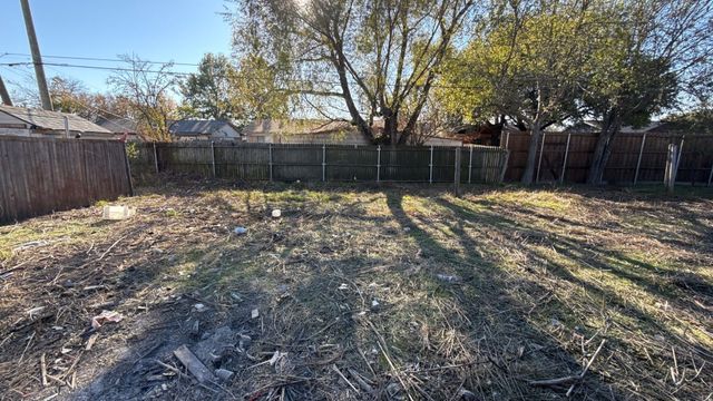 1017 Shadybrook Lane, Seagoville, TX 75159