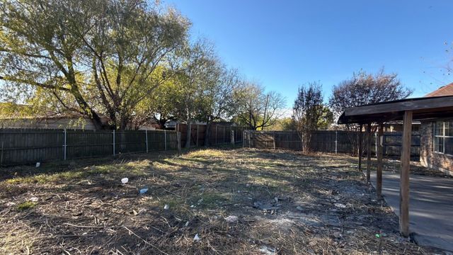 1017 Shadybrook Lane, Seagoville, TX 75159