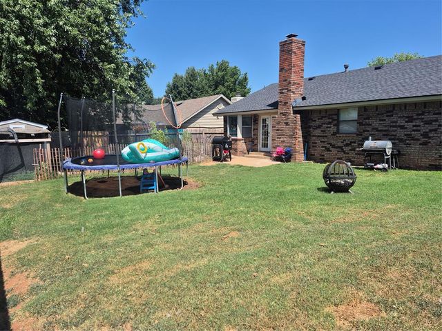 10448 Exter Avenue, Yukon, OK 73099