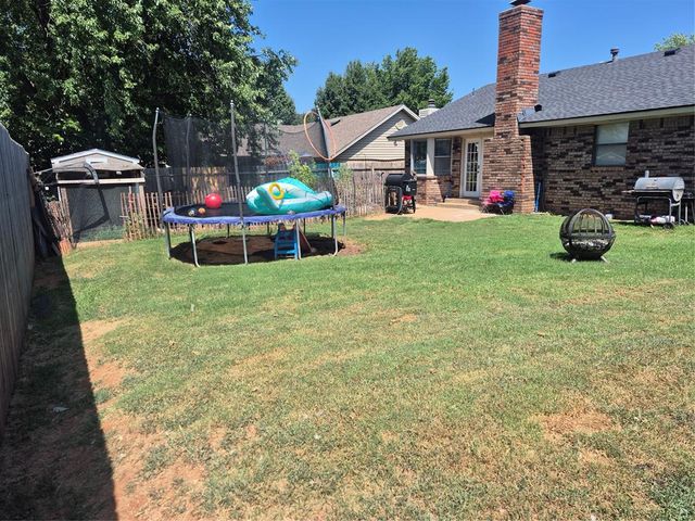 10448 Exter Avenue, Yukon, OK 73099