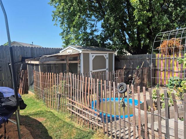 10448 Exter Avenue, Yukon, OK 73099