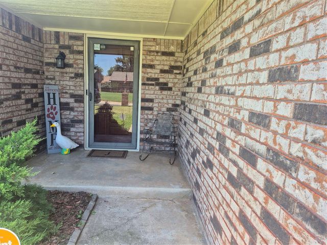 10448 Exter Avenue, Yukon, OK 73099