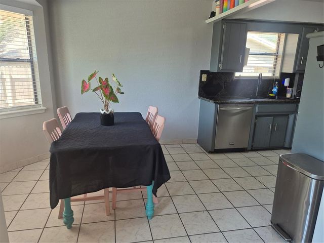 10448 Exter Avenue, Yukon, OK 73099