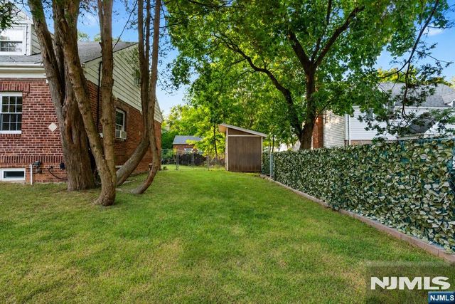 558 Broad Avenue, Leonia, NJ 07605