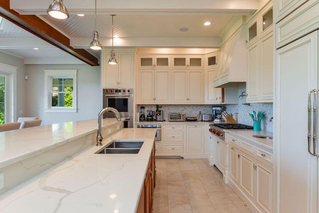 501 Eel River Road, Osterville, MA 02655