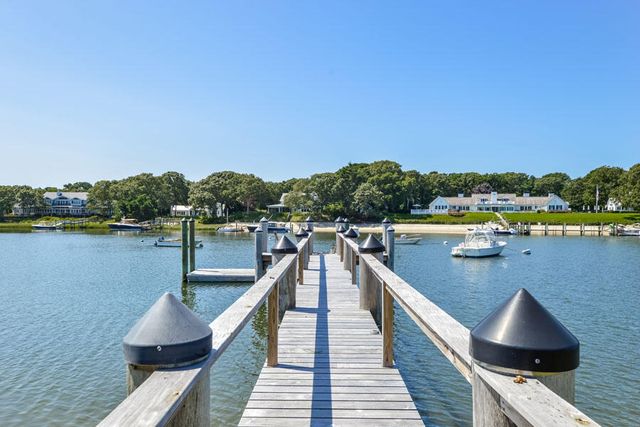 501 Eel River Road, Osterville, MA 02655
