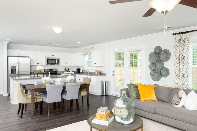1133 Hainer Place Dr, Conway, SC 29526