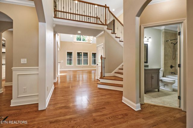 550 Stone Villa Lane, Knoxville, TN 37934