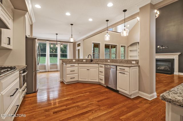 550 Stone Villa Lane, Knoxville, TN 37934