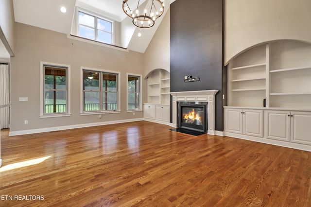 550 Stone Villa Lane, Knoxville, TN 37934