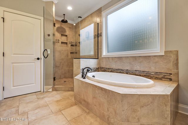 550 Stone Villa Lane, Knoxville, TN 37934