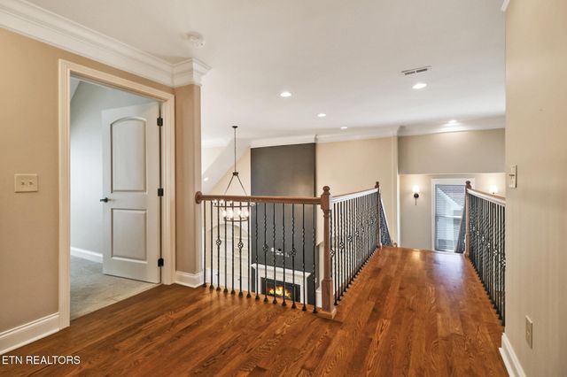 550 Stone Villa Lane, Knoxville, TN 37934