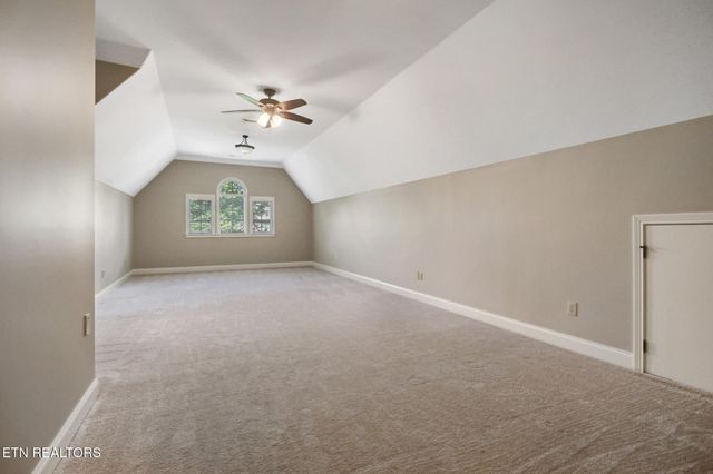 550 Stone Villa Lane, Knoxville, TN 37934