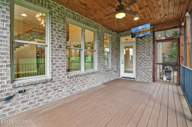 550 Stone Villa Lane, Knoxville, TN 37934