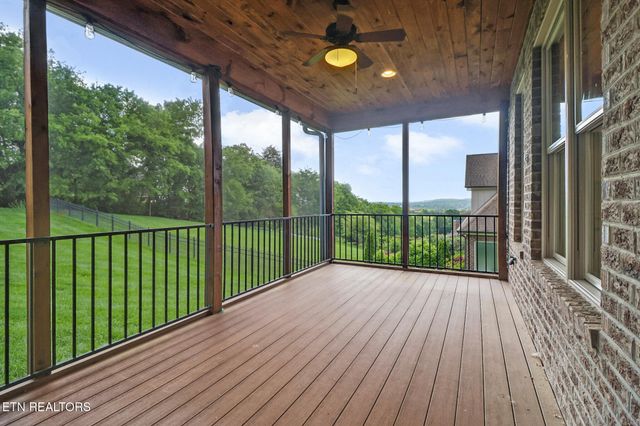 550 Stone Villa Lane, Knoxville, TN 37934